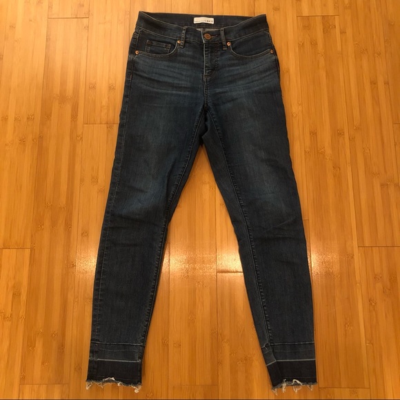 LOFT Let Down Hem pocket Skinny Jeans - Picture 2 of 6